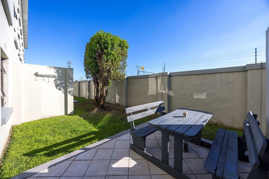 2 Bedroom Property for Sale in Klipkop Western Cape
